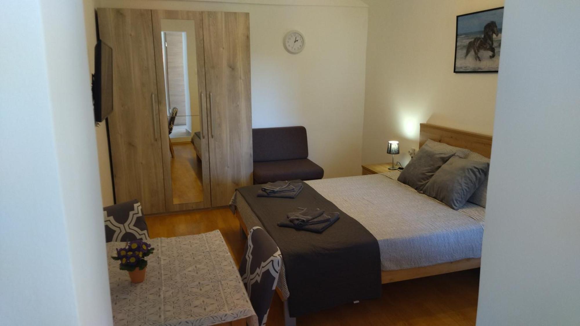 Apartment Uki Premantura Exteriör bild